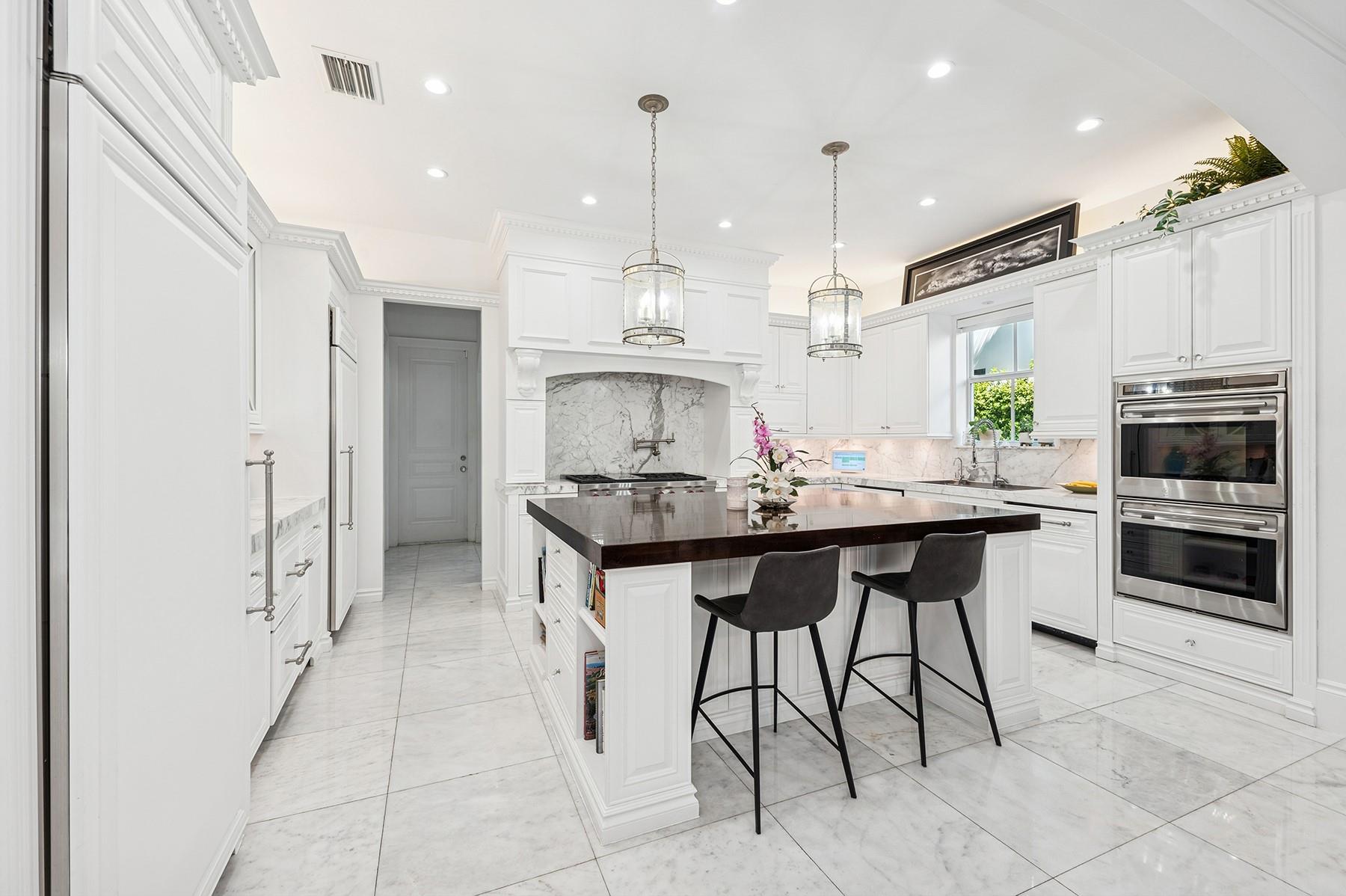 RIO VISTA ISLES - Residential