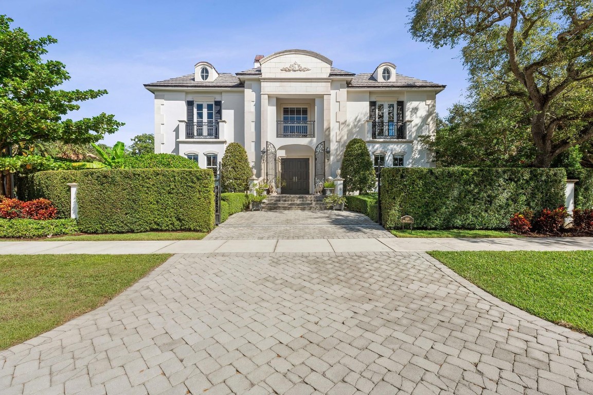 RIO VISTA ISLES - Residential