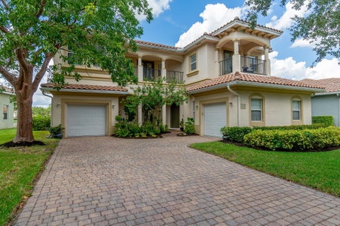 Property photo of 428 Cresta Circle, West Palm Beach, FL 33413