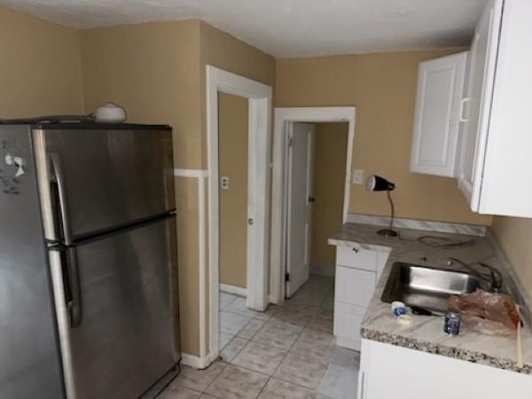 Separate single house 2/1, renovated, ready for new tenants. Water is included. Quiet neighborhood, near I95, accessible to everything. Only first-month rent and security deposit to move in. The landlord is willing to split the last-month rent. No HOA approval. Fast move-in.