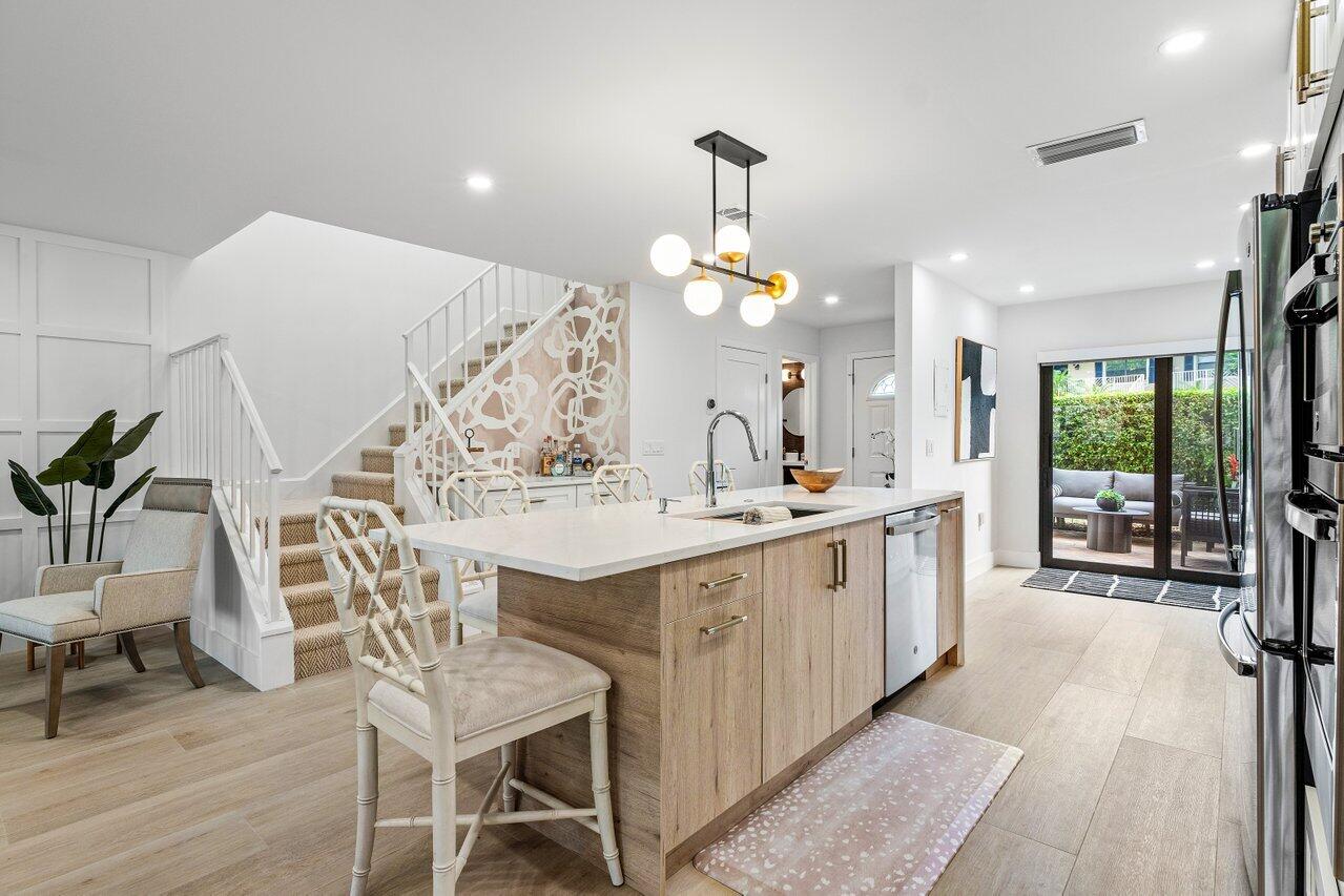 STRATFORD AT HUNTERS RUN CONDO - Residential