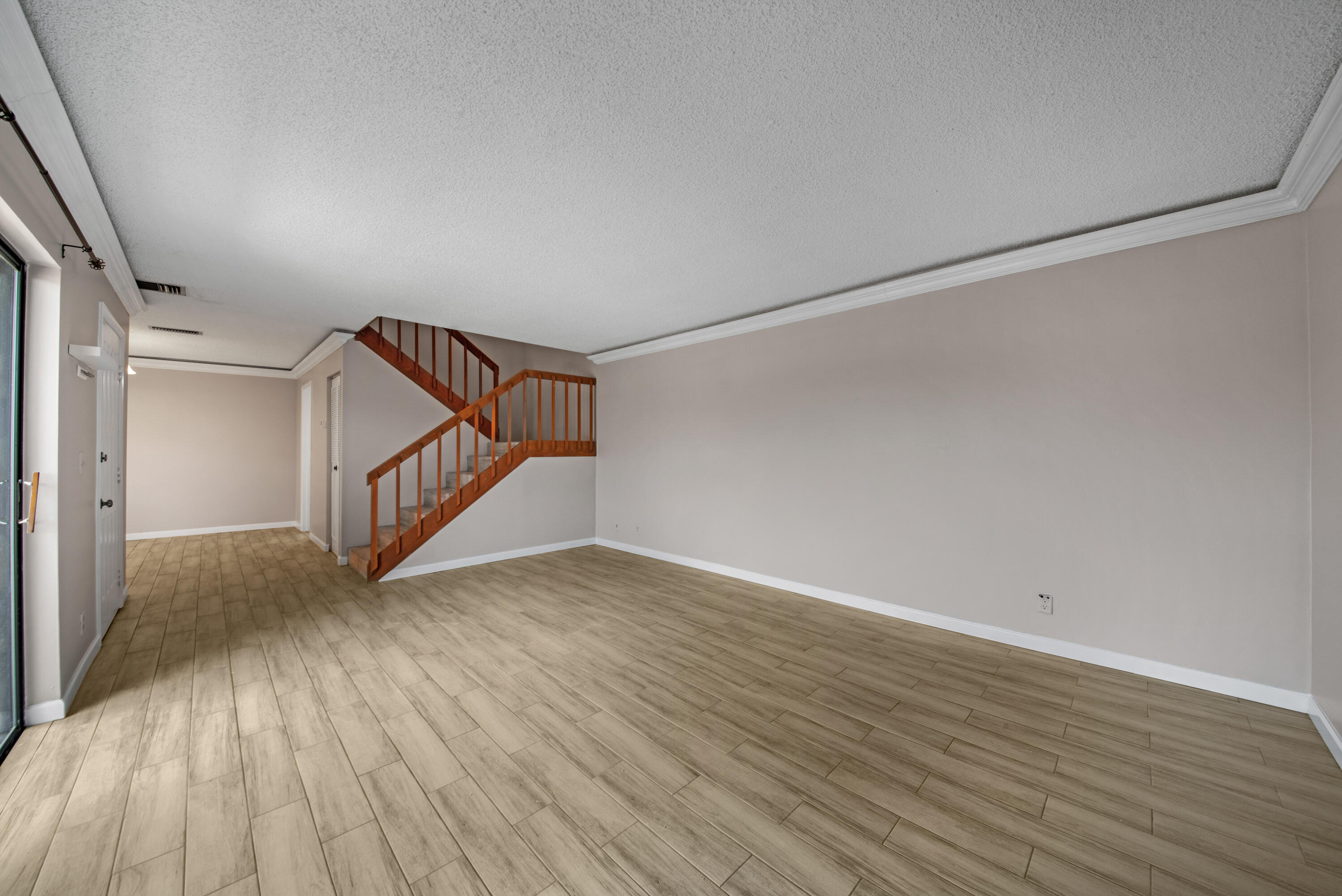 LAKEWOOD OF PALM SPRINGS - Residential Lease