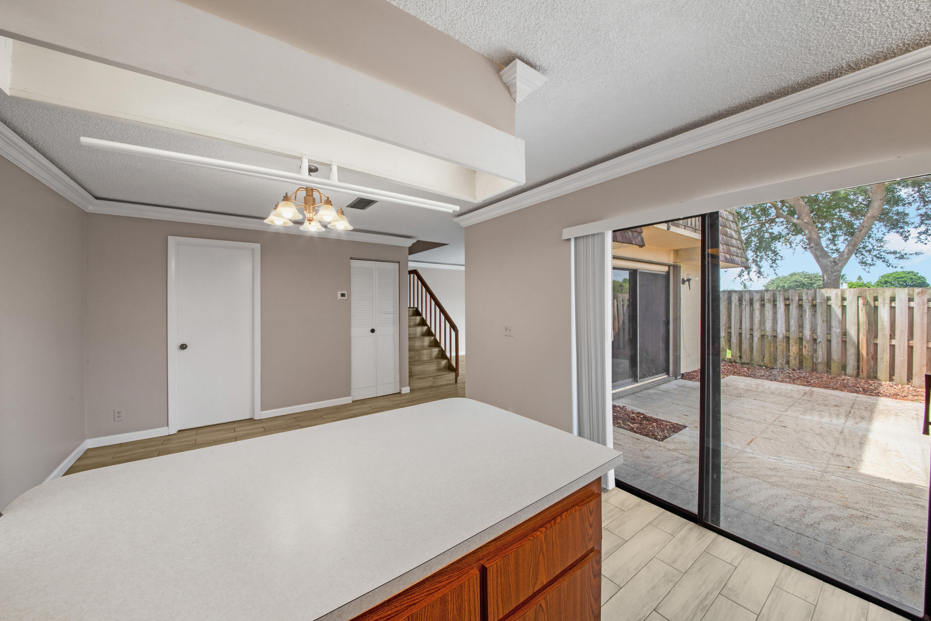 LAKEWOOD OF PALM SPRINGS - Residential Lease