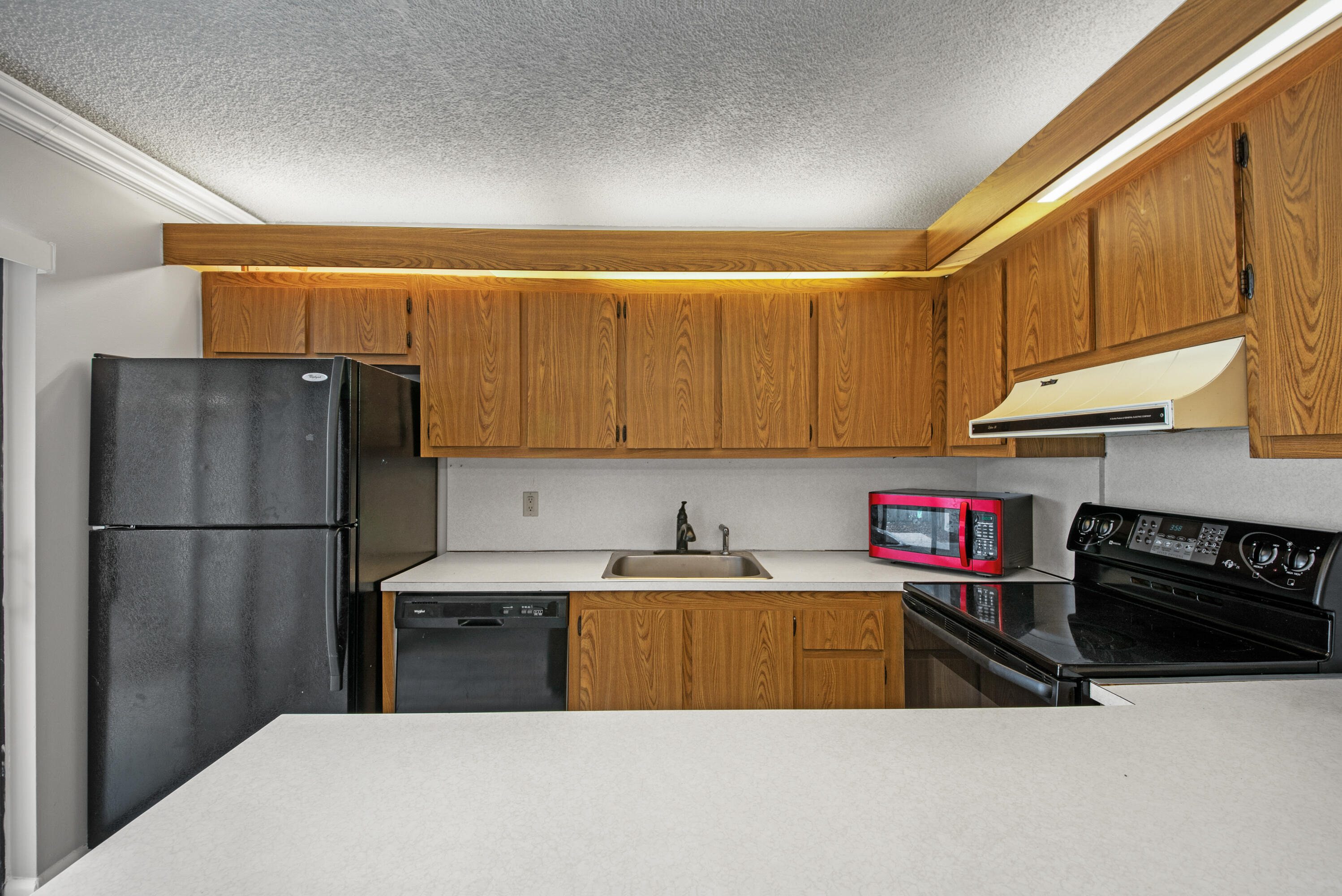 LAKEWOOD OF PALM SPRINGS - Residential Lease