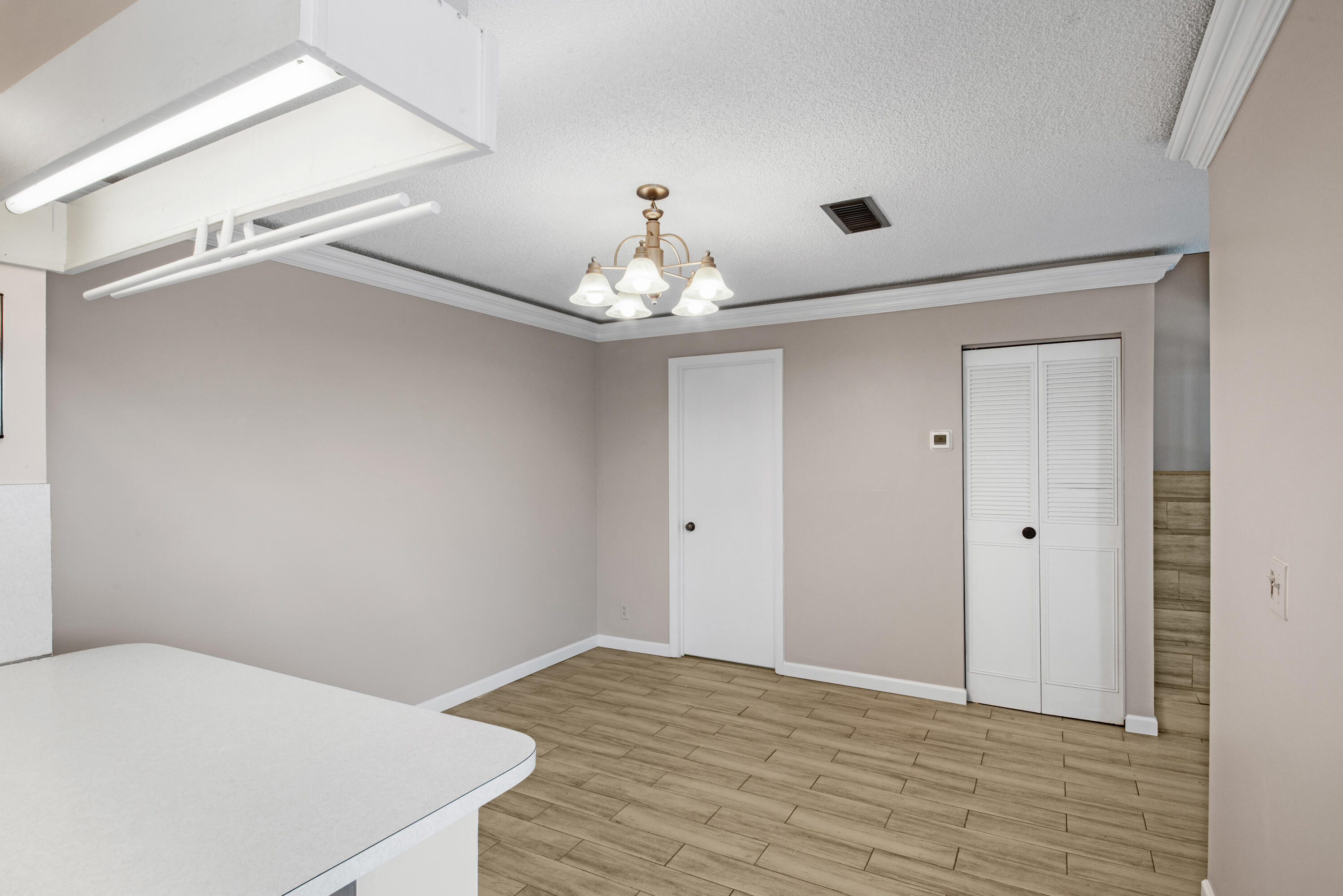 LAKEWOOD OF PALM SPRINGS - Residential Lease