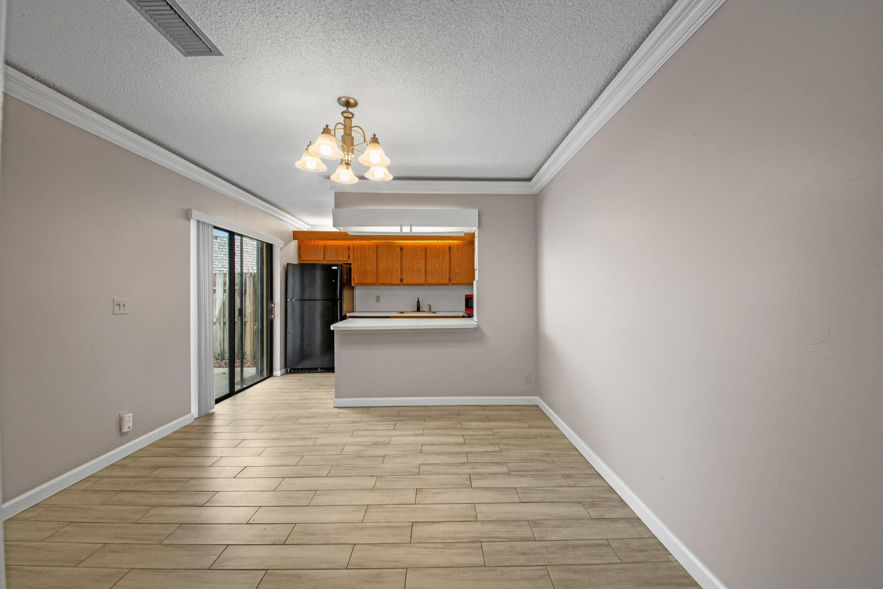 LAKEWOOD OF PALM SPRINGS - Residential Lease