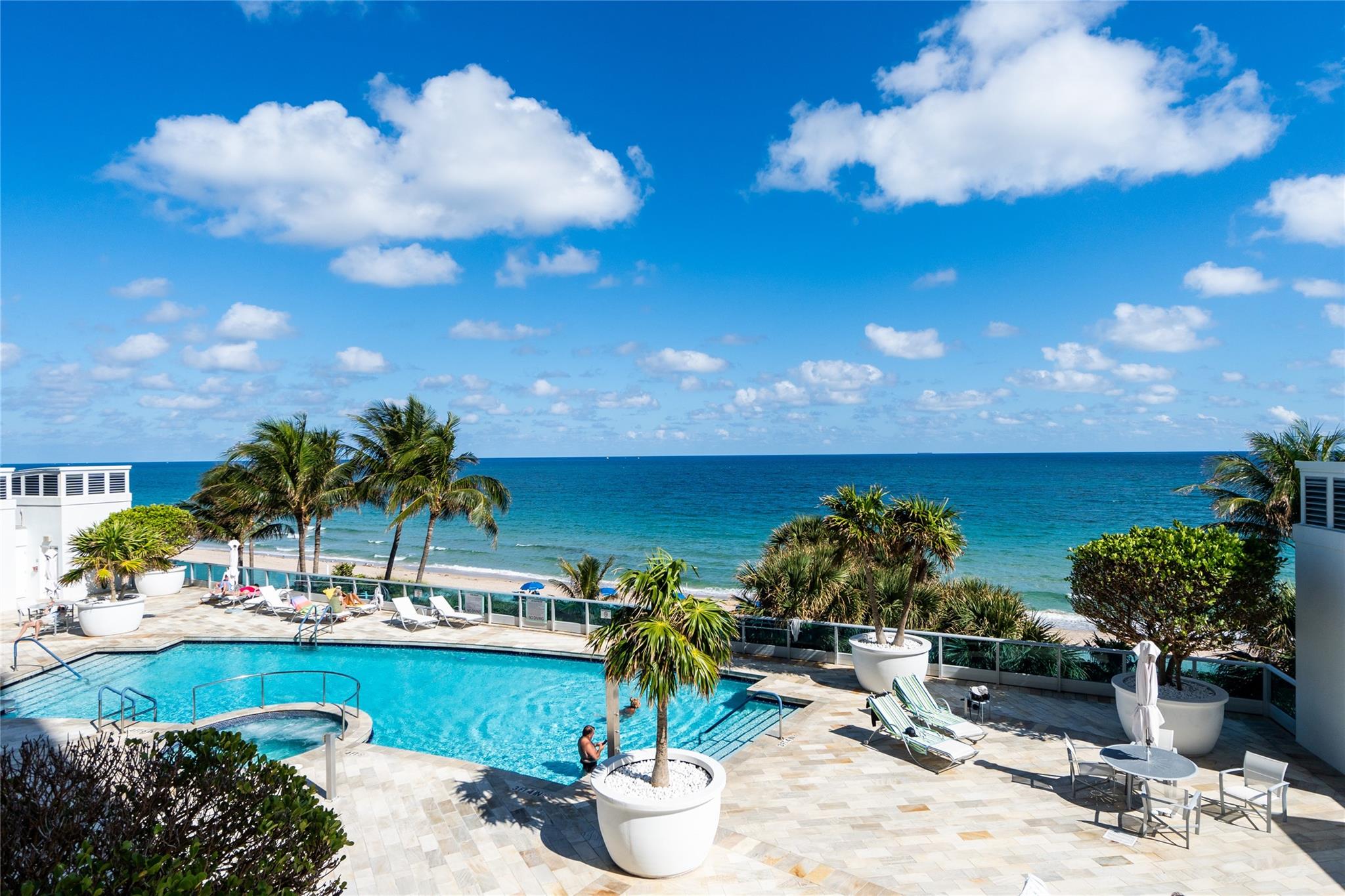 Aquazul - Residential