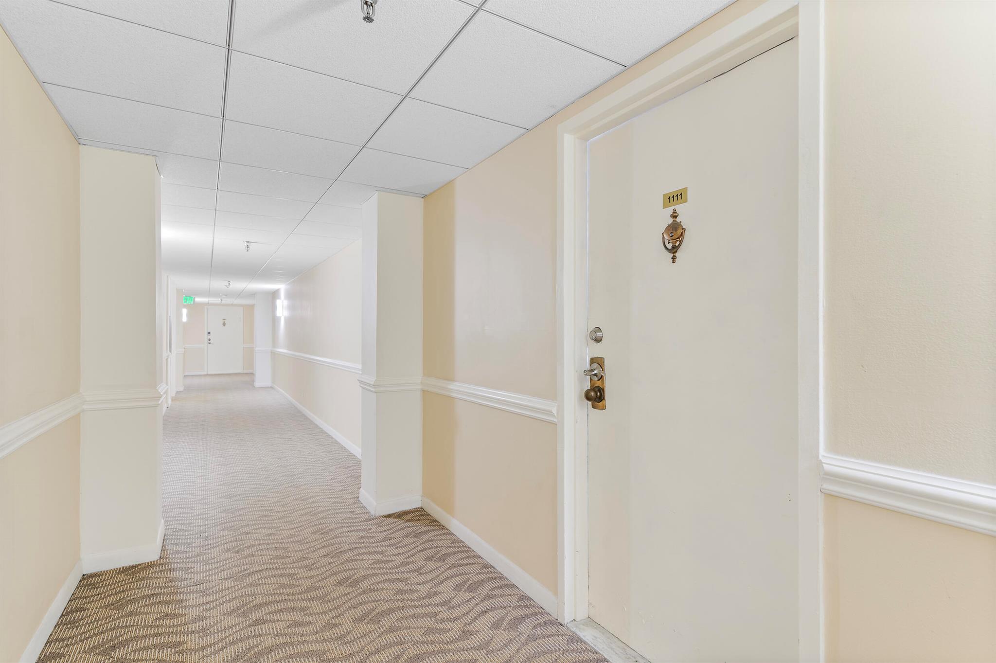 WINSTON TOWERS 700 CONDO - Residential
