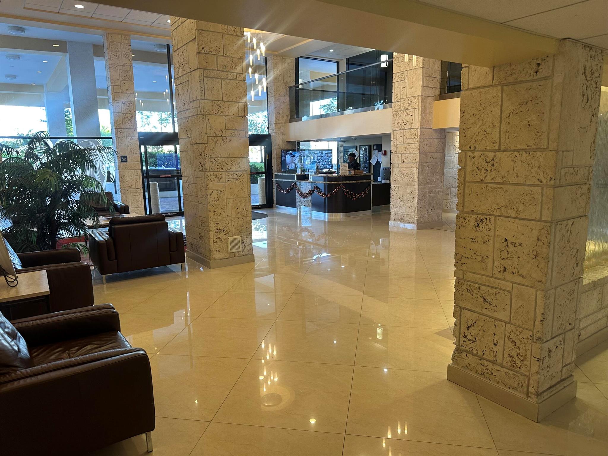 WINSTON TOWERS 700 CONDO - Residential