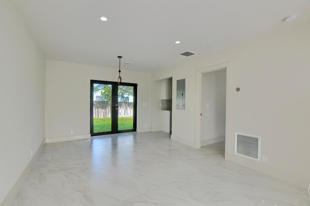 Photo of 2503 Oceanview Avenue #B, Delray Beach, FL 33444 (MLS # R11065693)