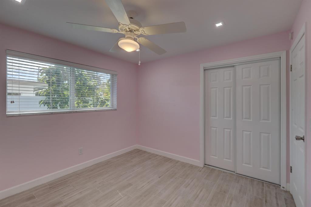 LIGHTHOUSE POINT EXT 3RD SEC - Residential