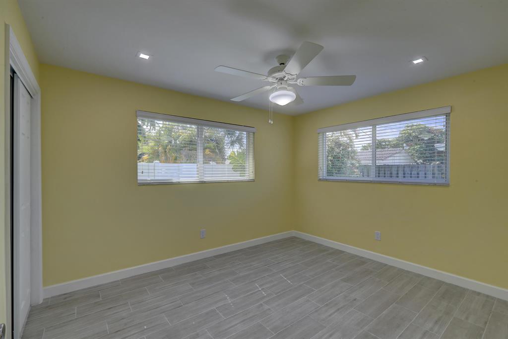 LIGHTHOUSE POINT EXT 3RD SEC - Residential