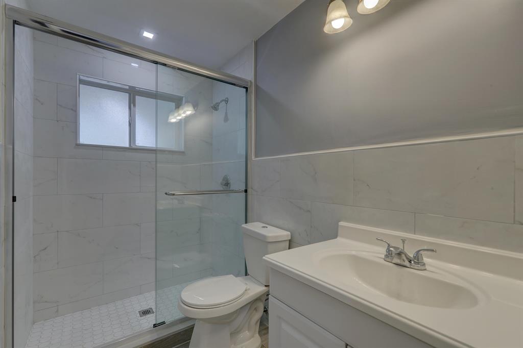 LIGHTHOUSE POINT EXT 3RD SEC - Residential