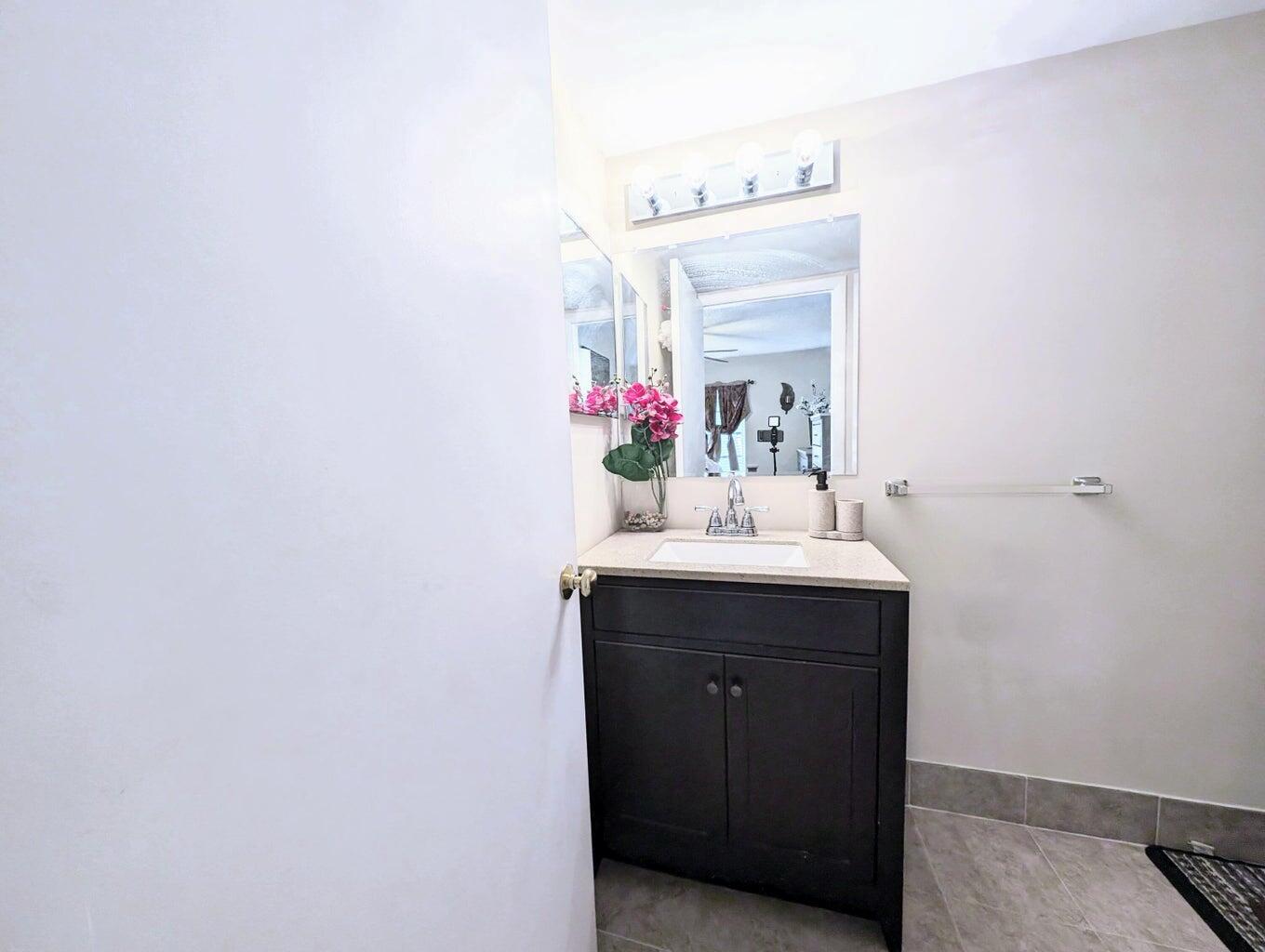 EVERGREEN I - Residential Lease