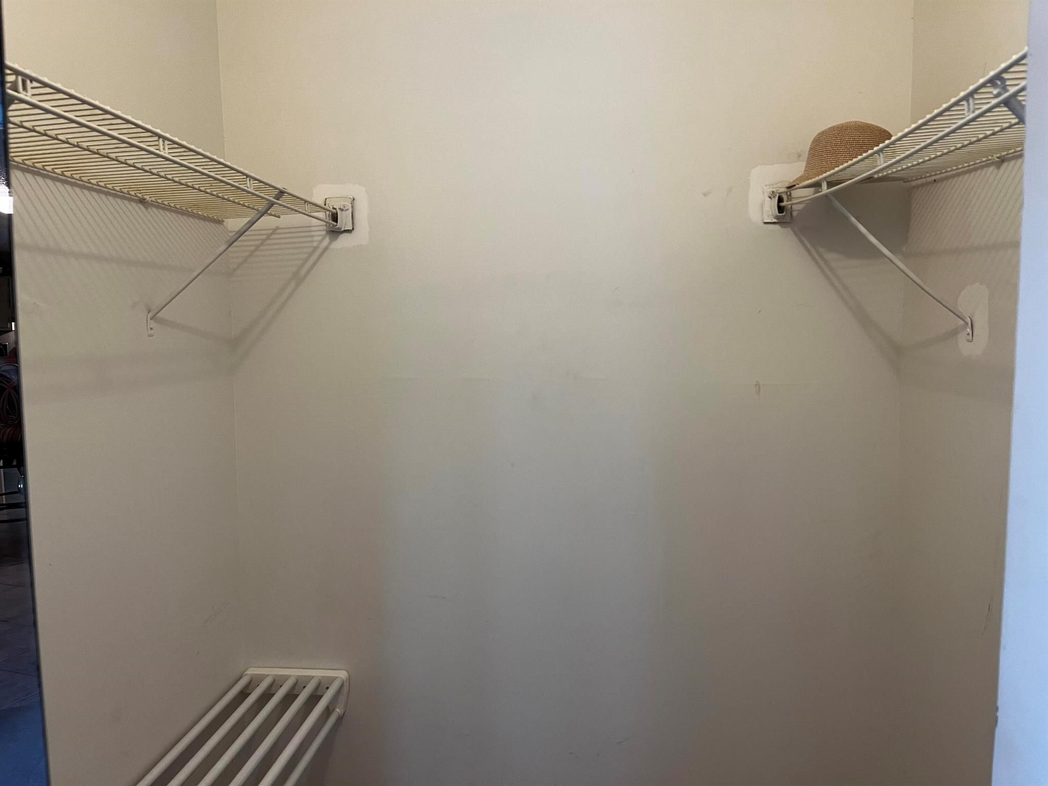 EVERGREEN I - Residential Lease