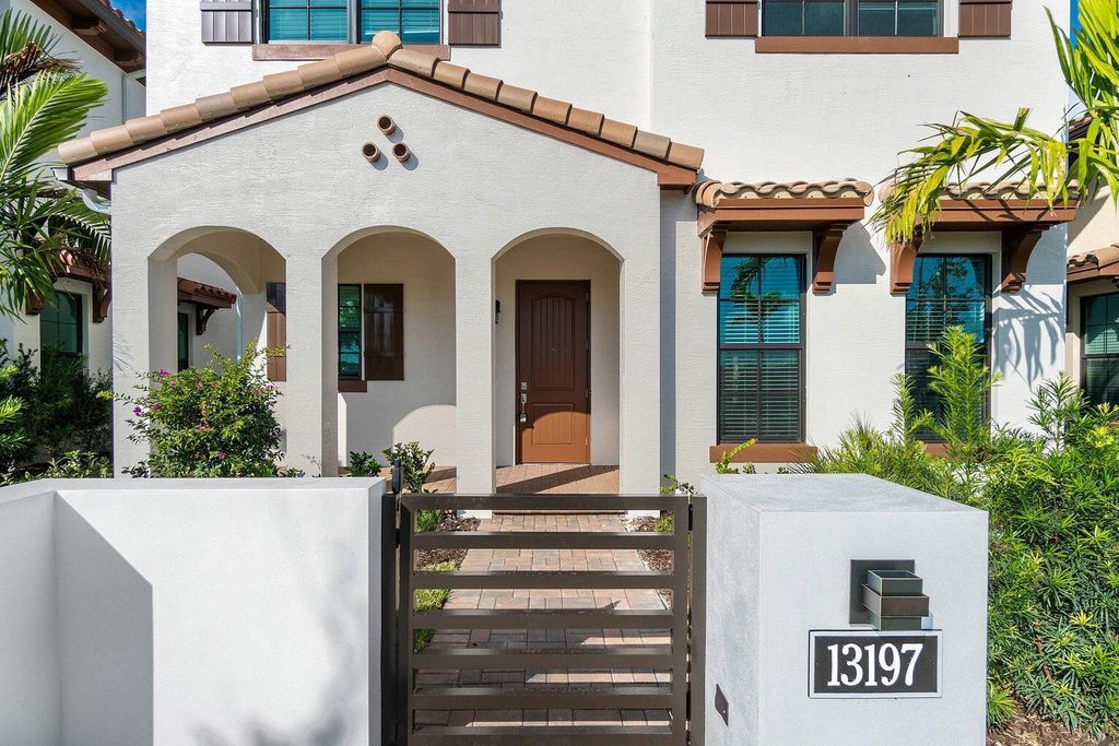 Photo of 13197 Alton Road, Palm Beach Gardens, FL 33418 (MLS # R11030756)