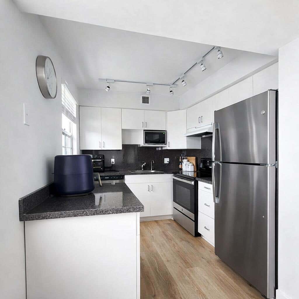 Photo of 124 Oakridge I #124, Deerfield Beach, FL 33442 (MLS # B26057550)