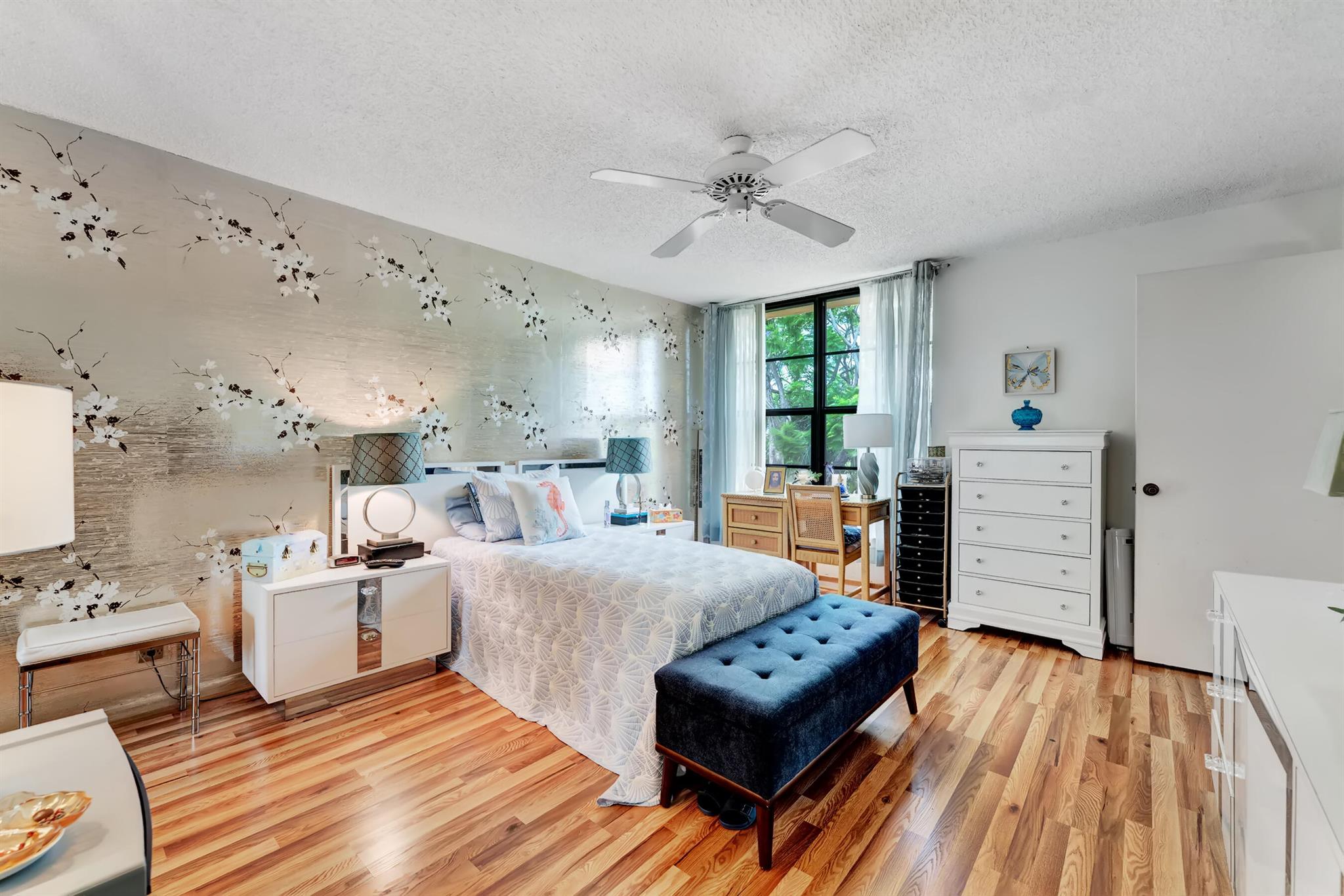 CORAL GATE IV CONDO - Residential