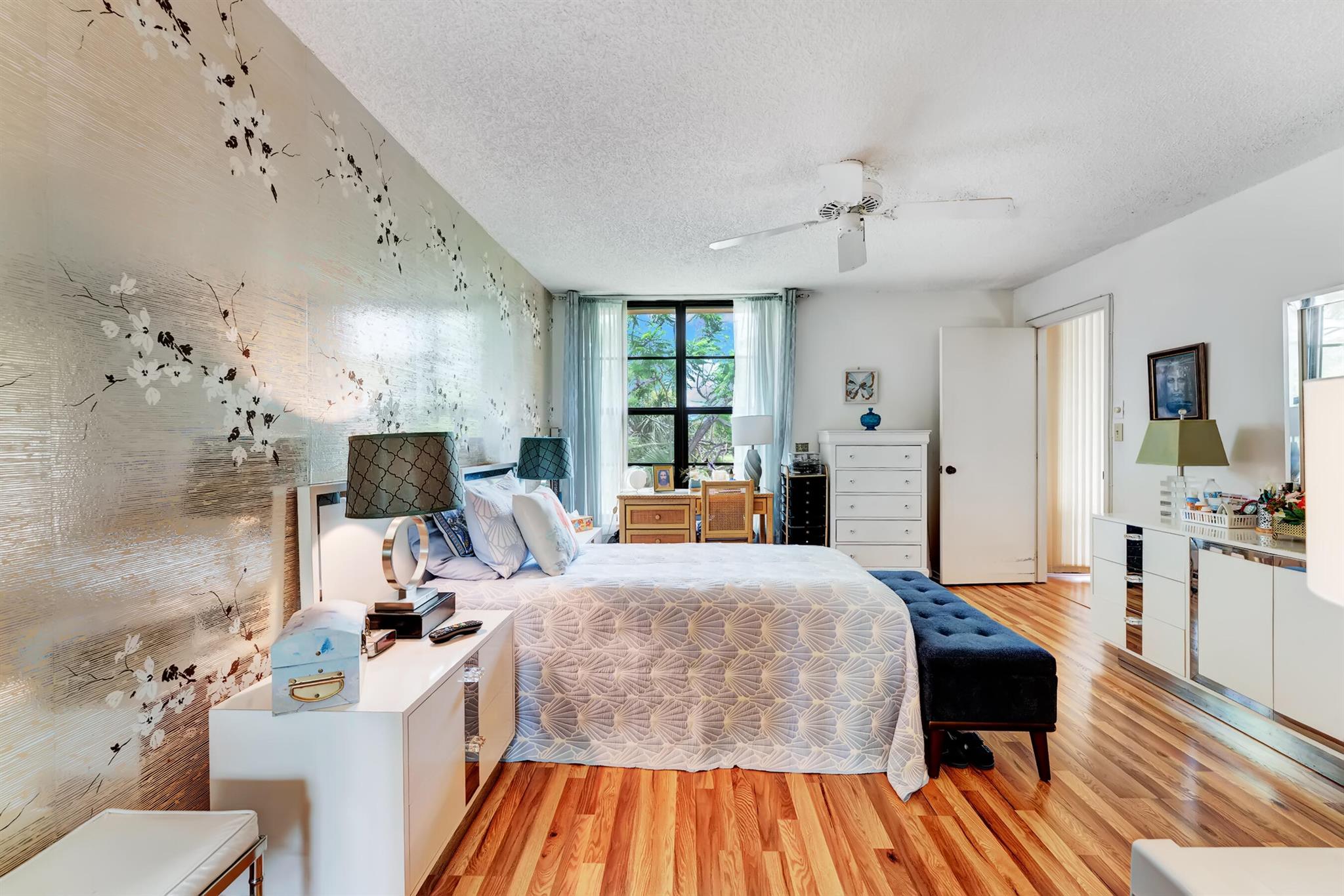 CORAL GATE IV CONDO - Residential