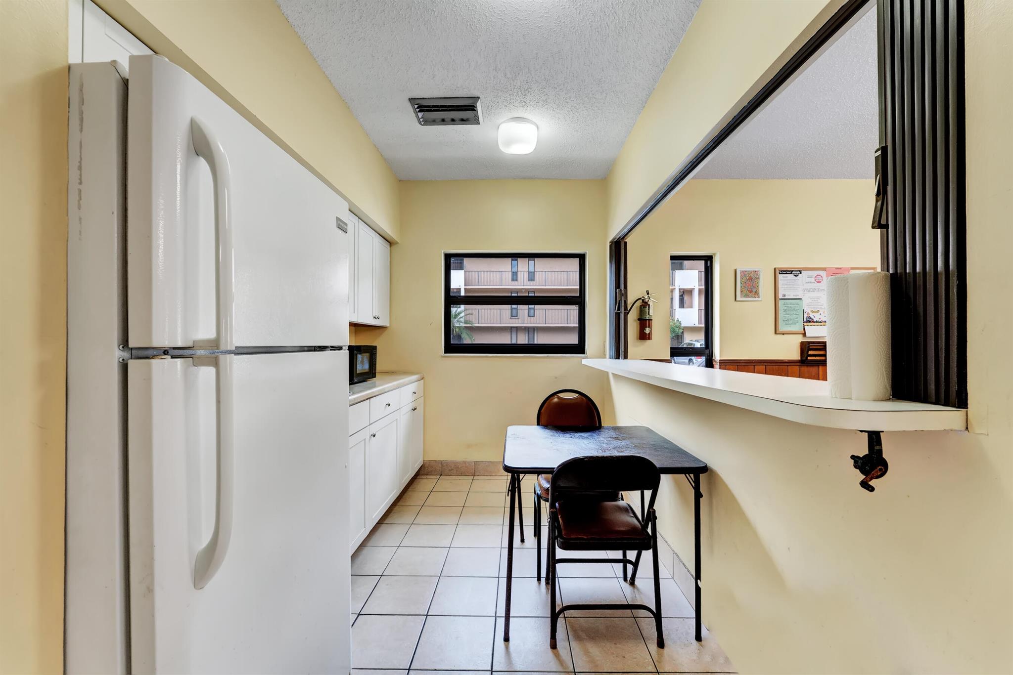 CORAL GATE IV CONDO - Residential