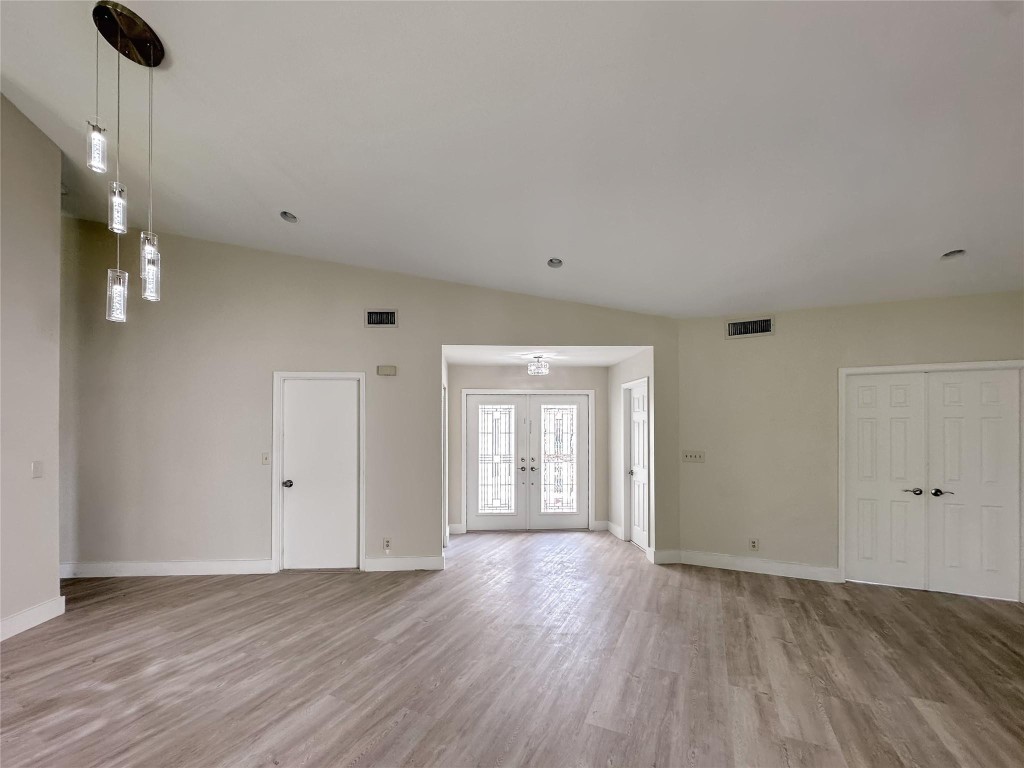 Boulevard Woods East 108- - Residential Lease