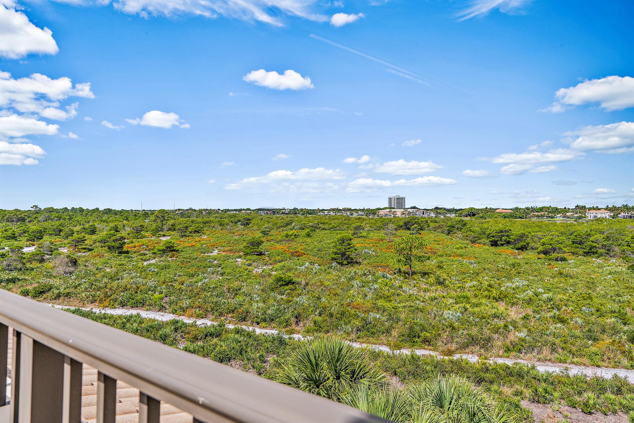 Tierra Del Sol - Residential Lease