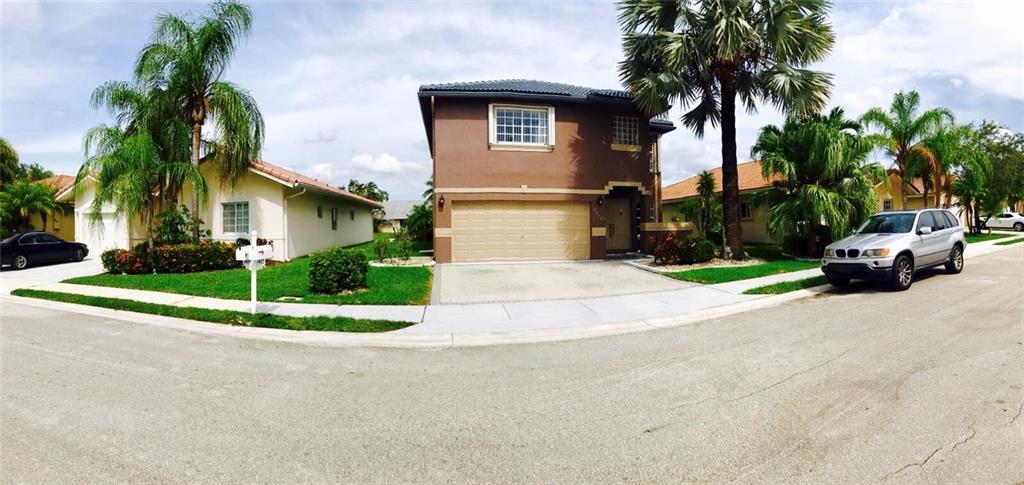 THE POINTE VILLAS 160-20 - Residential