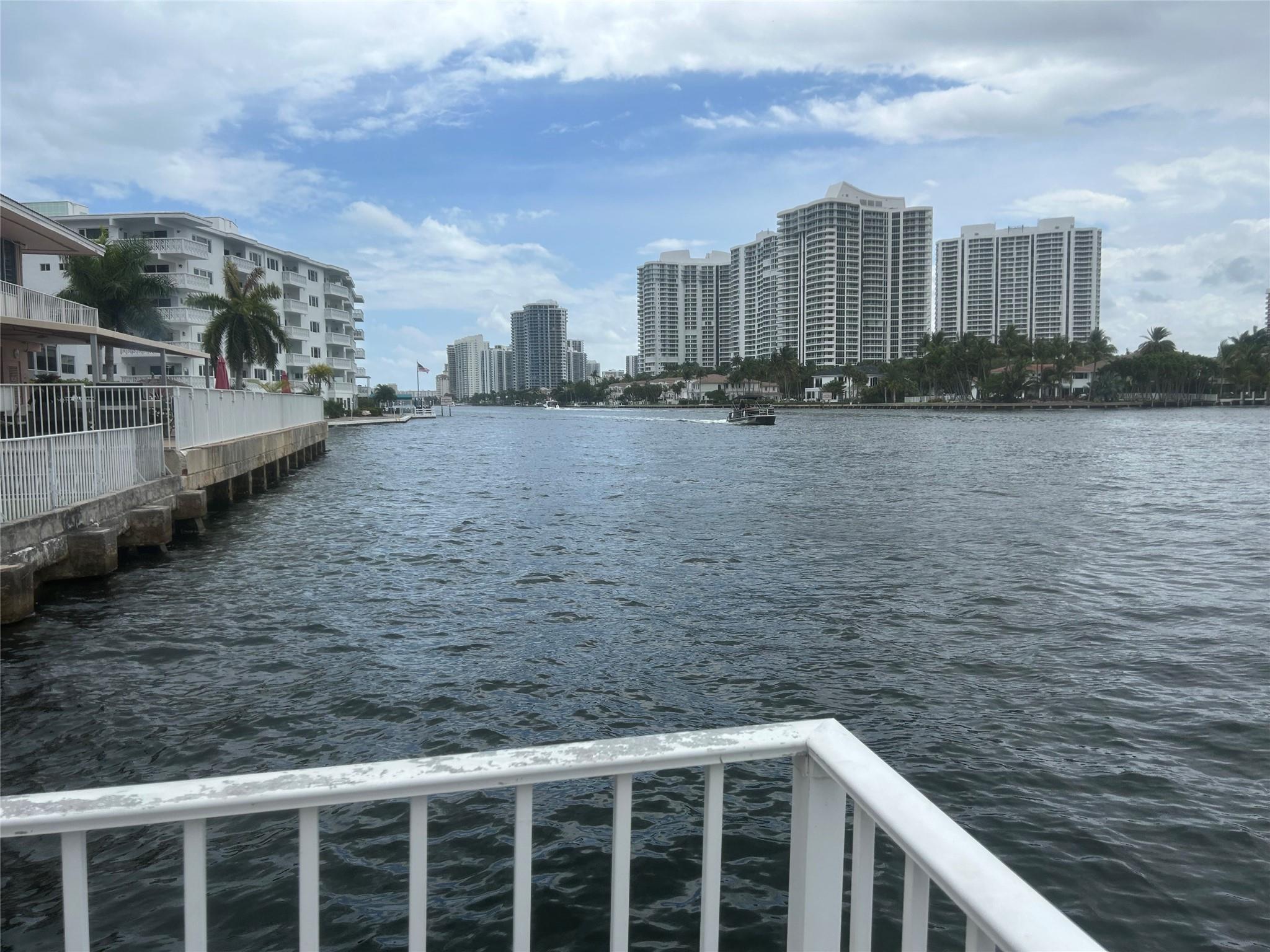 AMBASSADOR SOUTH - Residential