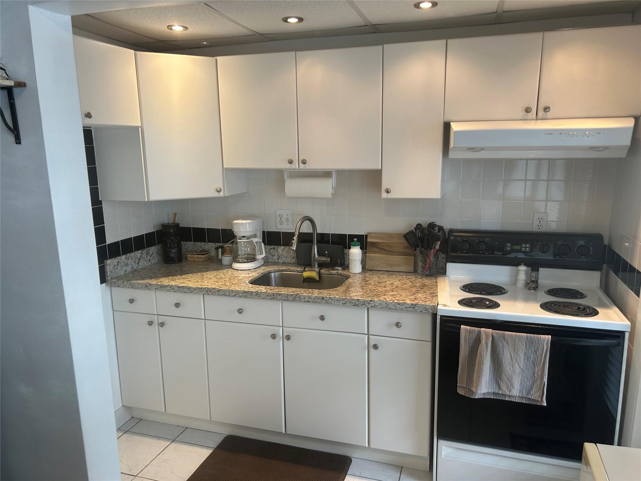 AMBASSADOR SOUTH - Residential