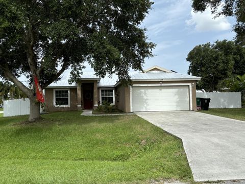 A home in Port St Lucie