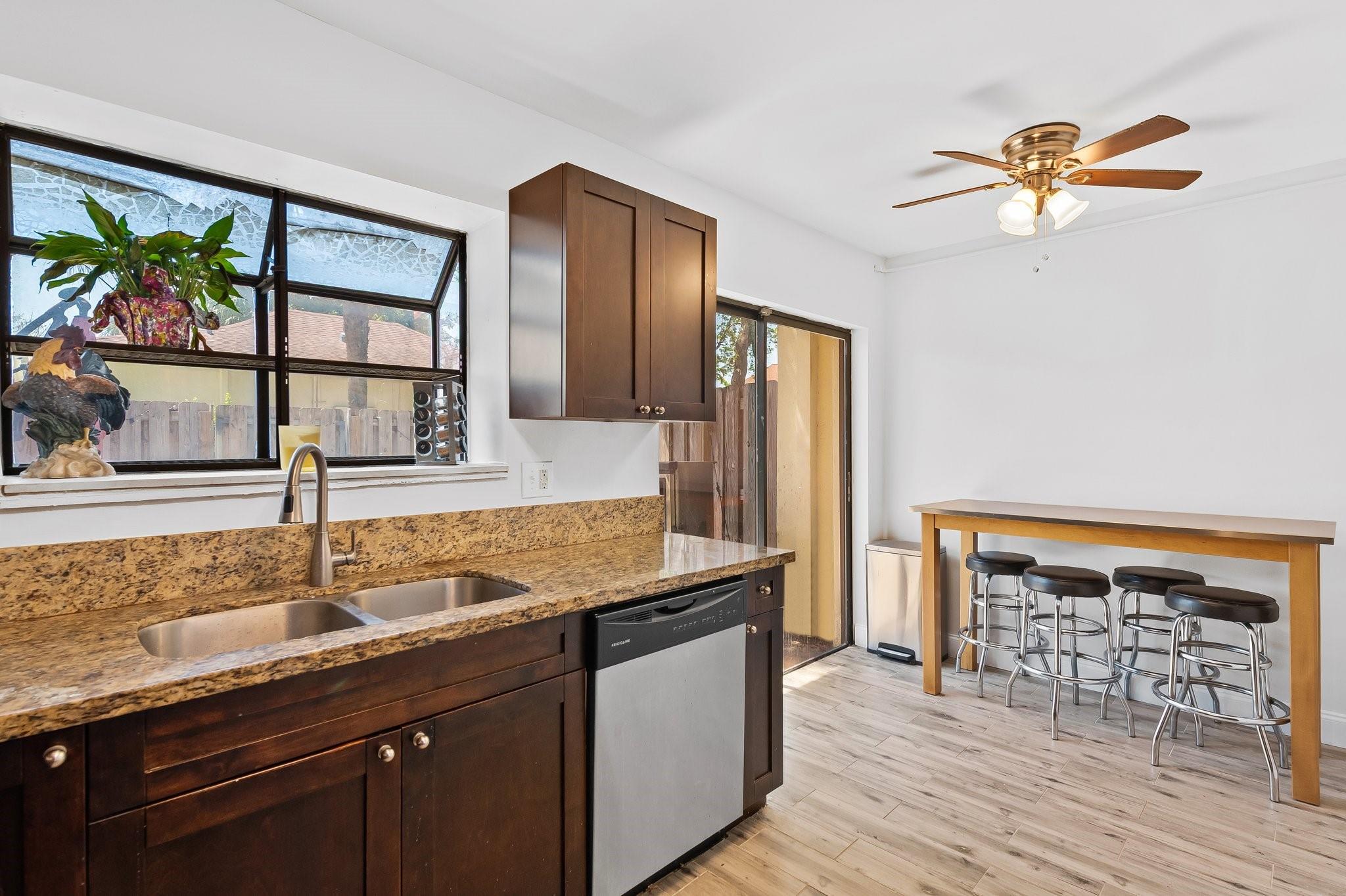 City View Townhomes - Residential