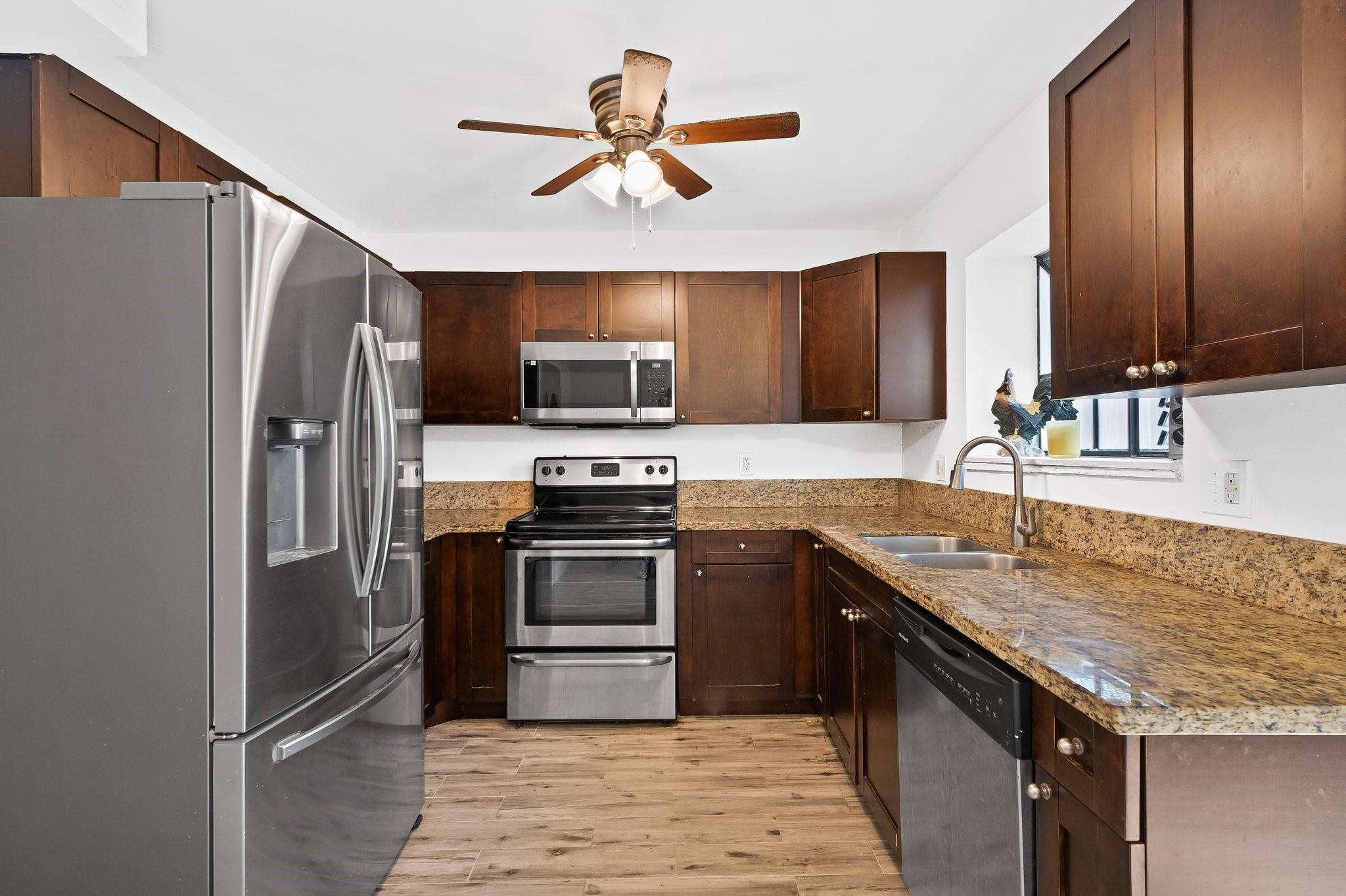 City View Townhomes - Residential