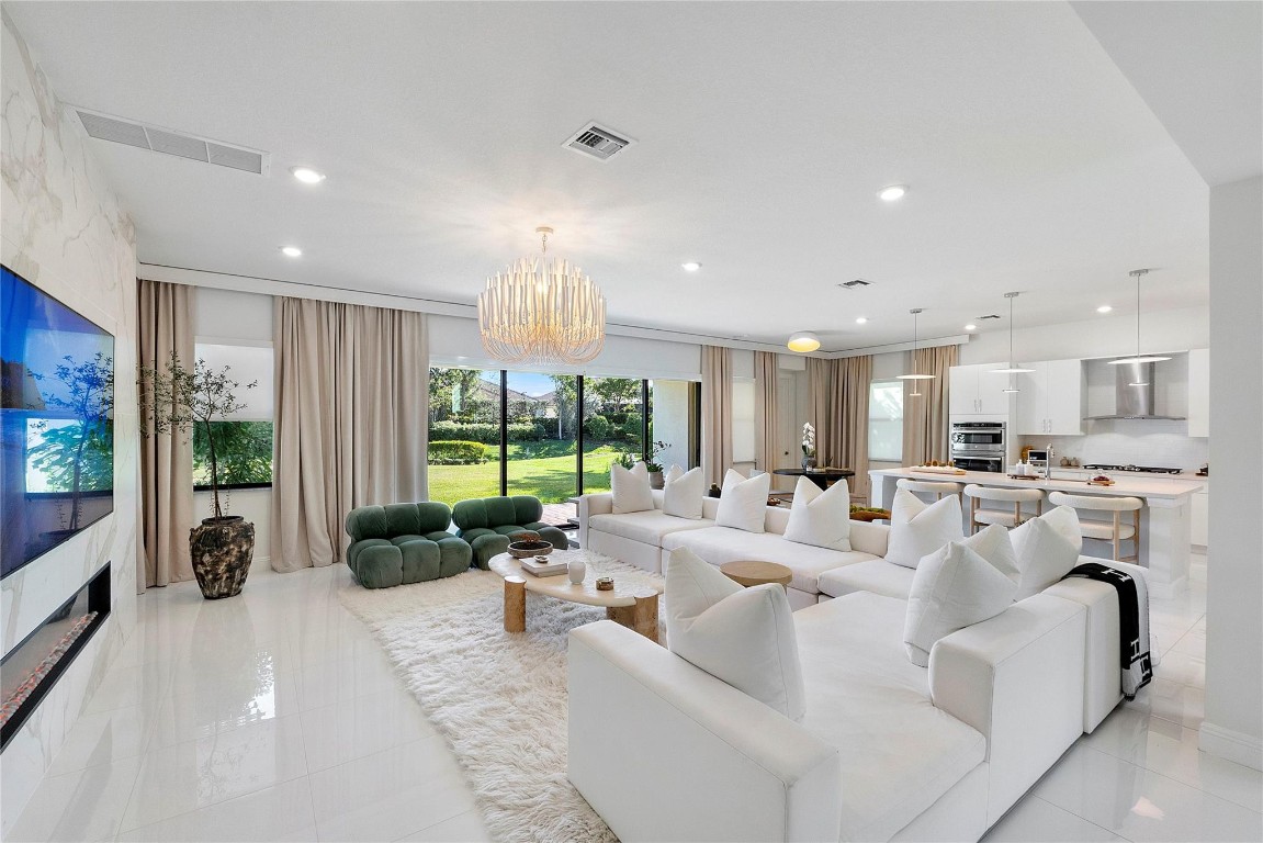 Parkland Bay - Residential