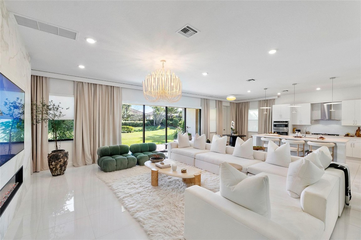 Parkland Bay - Residential