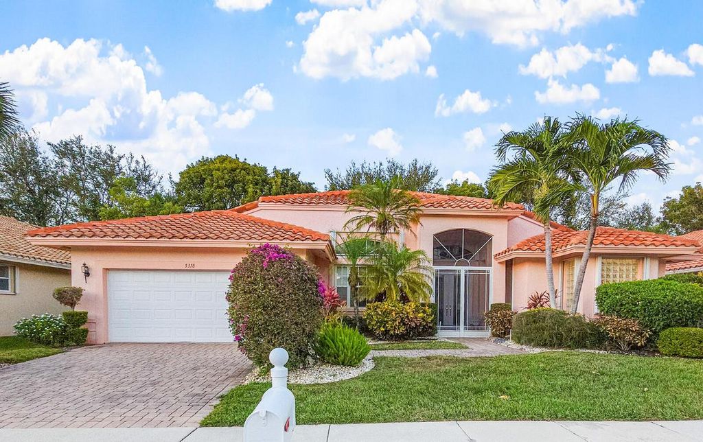 Photo of 5318 Landon Circle, Boynton Beach, FL 33437 (MLS # R11158194)
