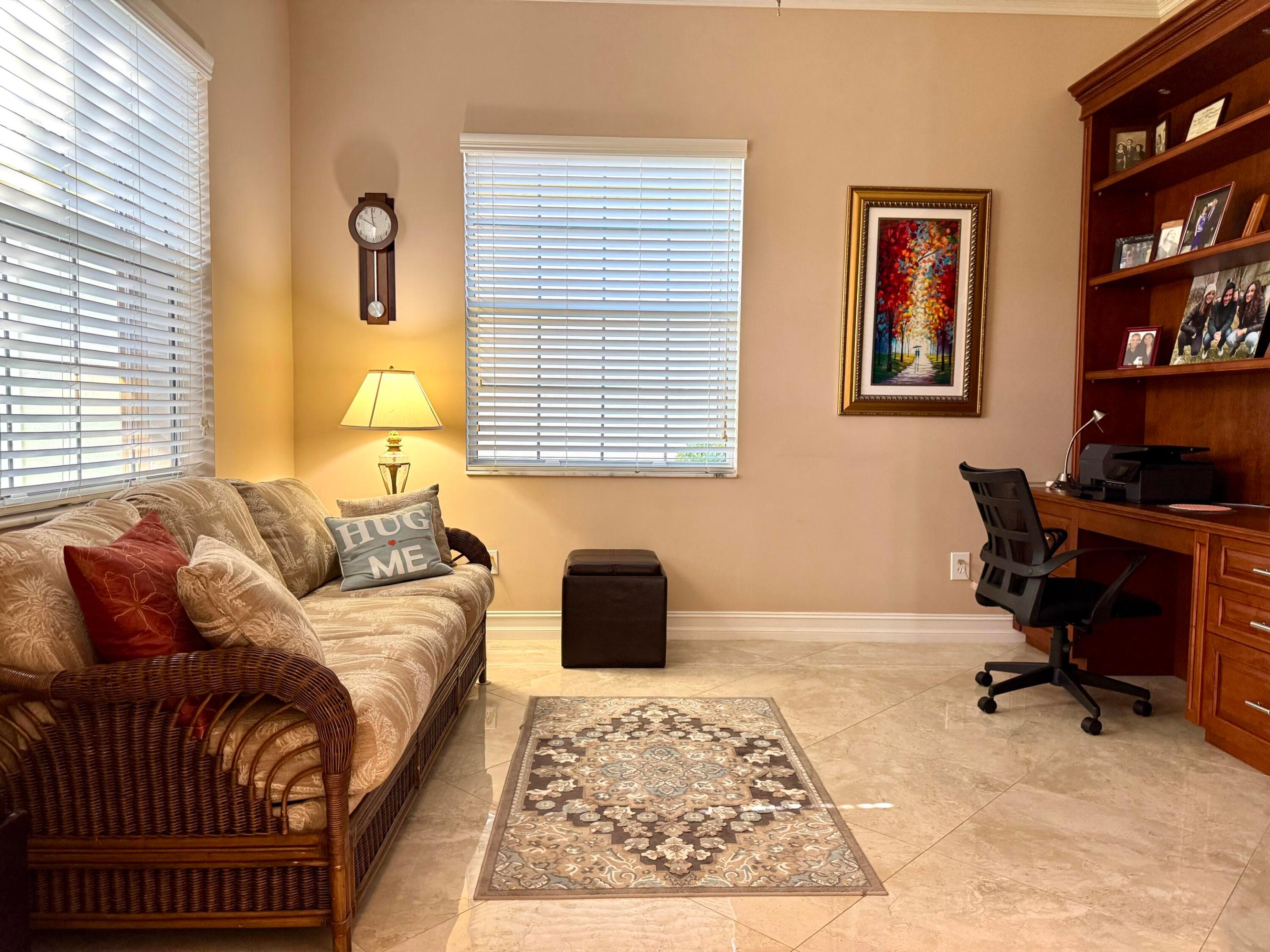 VALENCIA RESERVE - Residential