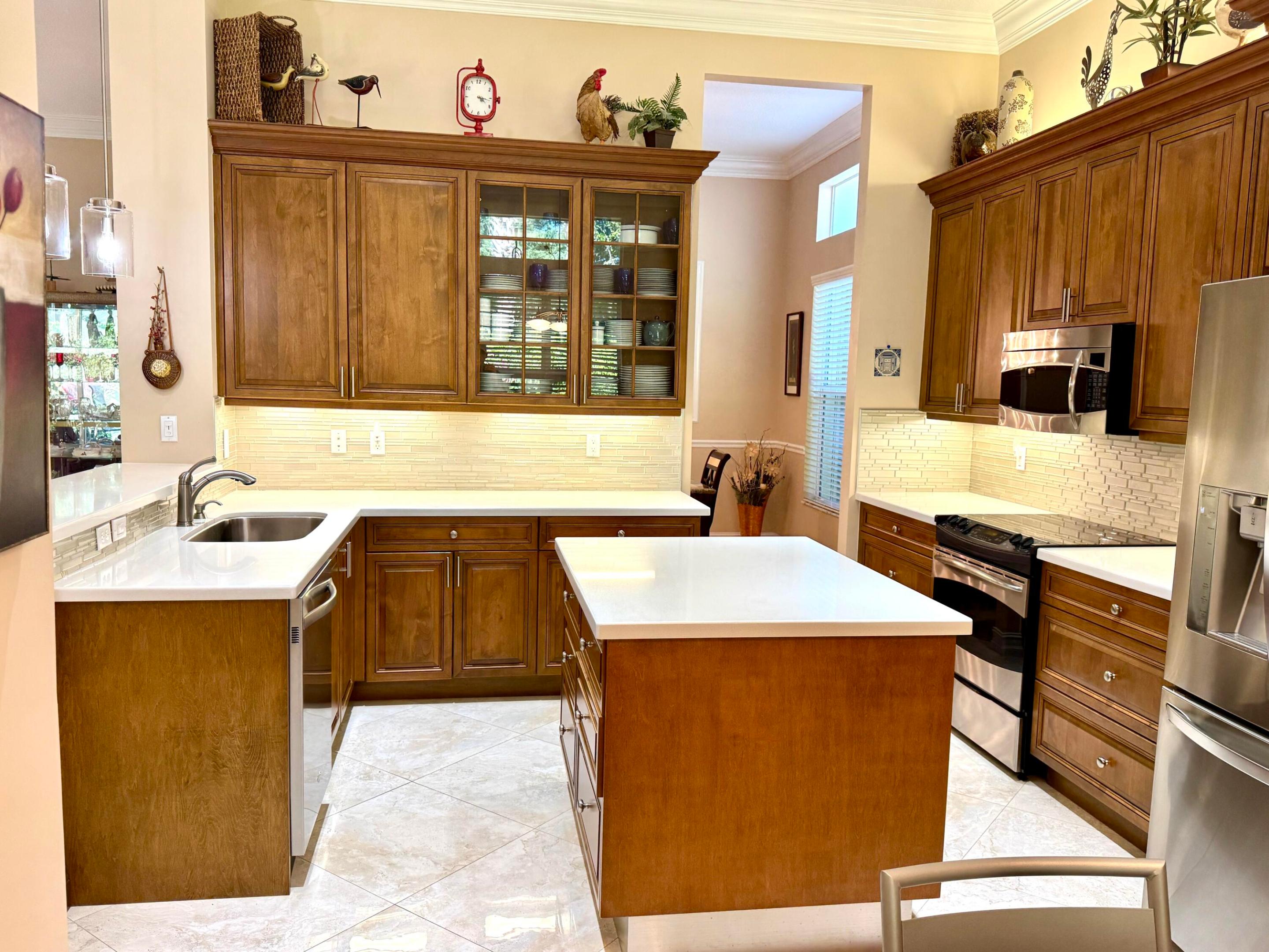 VALENCIA RESERVE - Residential