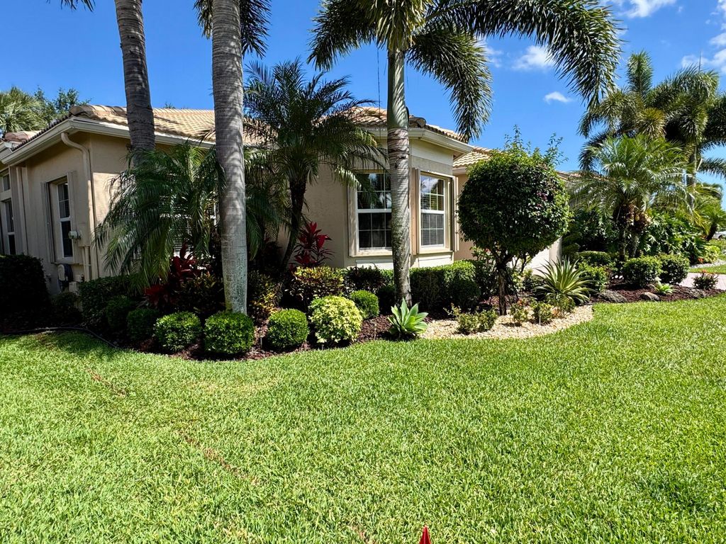 Photo of 10816 Broadview Bay Point, Boynton Beach, FL 33473 (MLS # B26021511)