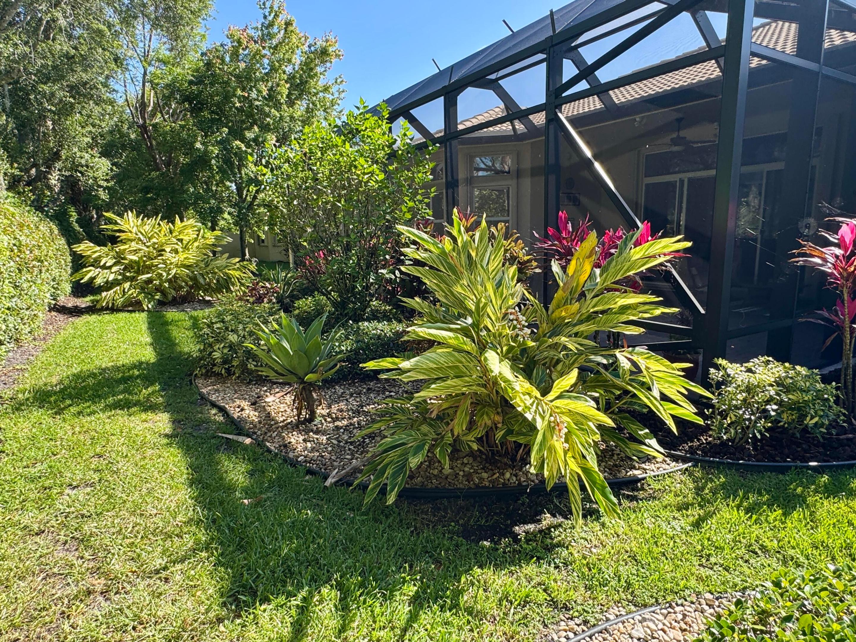 VALENCIA RESERVE - Residential