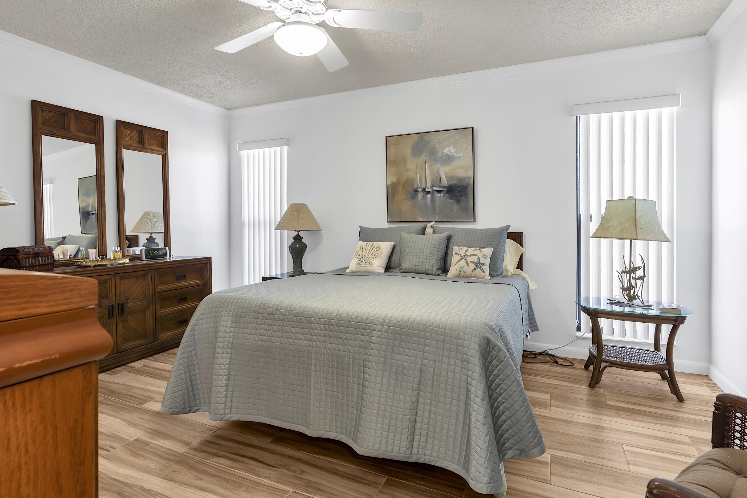 BUTTONWOOD 1 - Residential