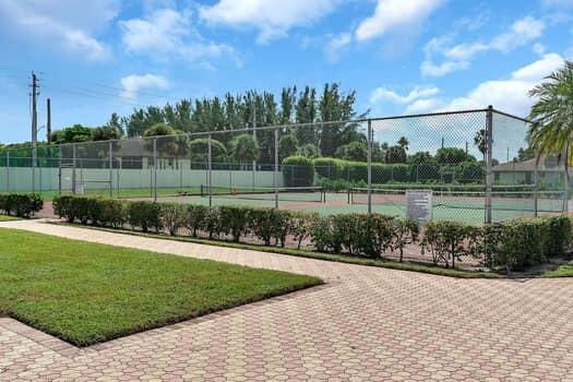 BUTTONWOOD 1 - Residential