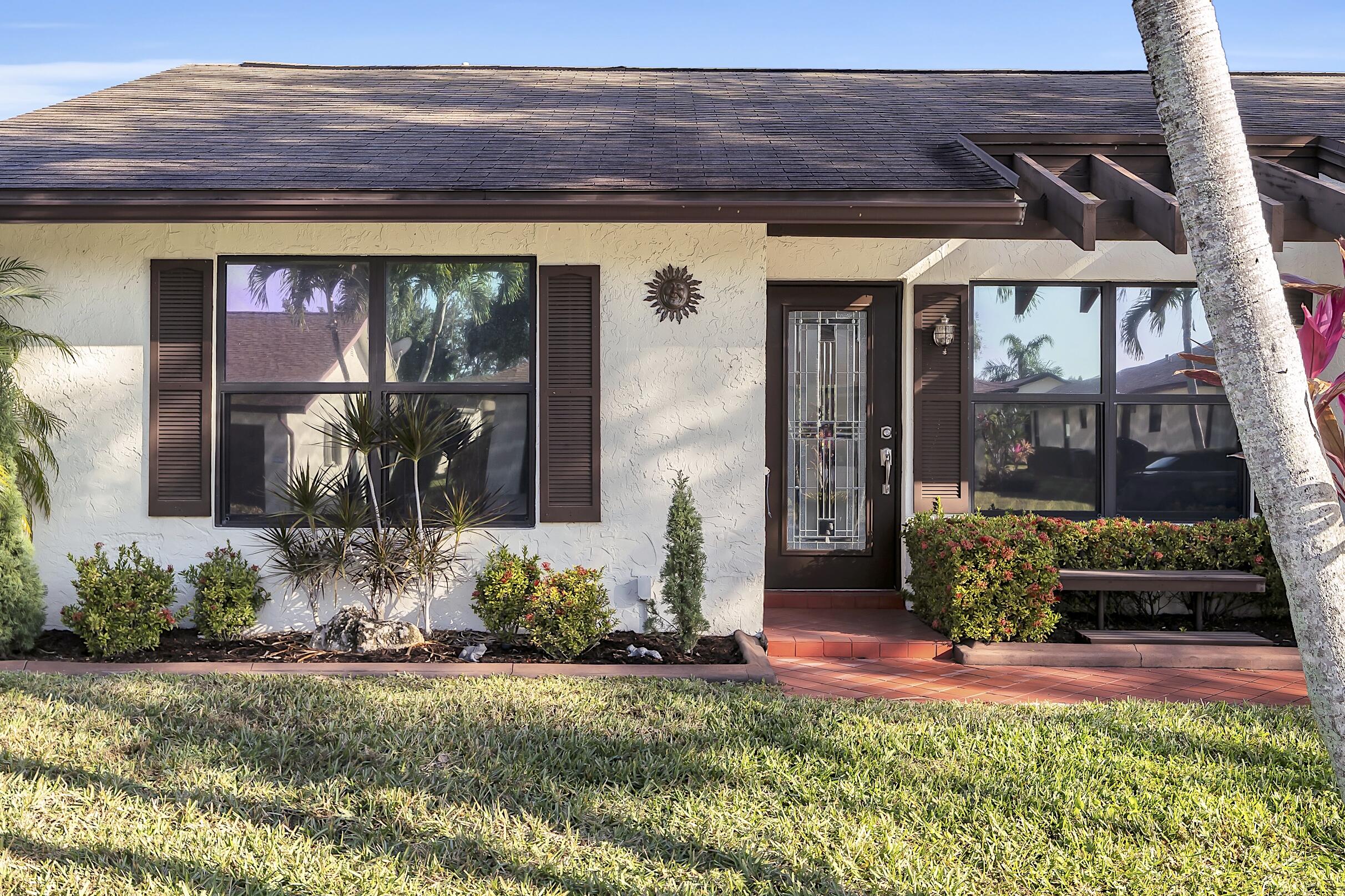 6119 Lakemont Circle