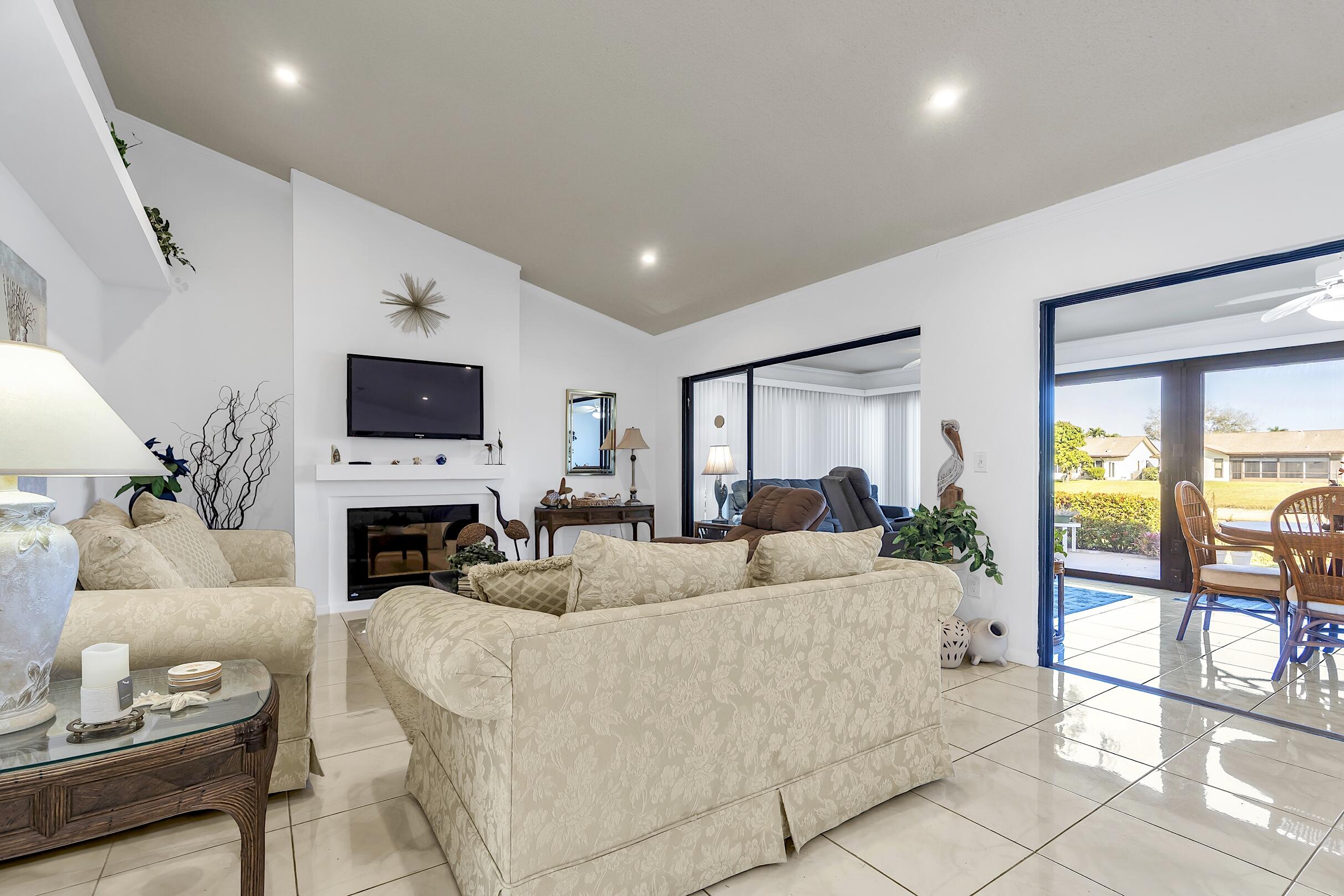 BUTTONWOOD 1 - Residential