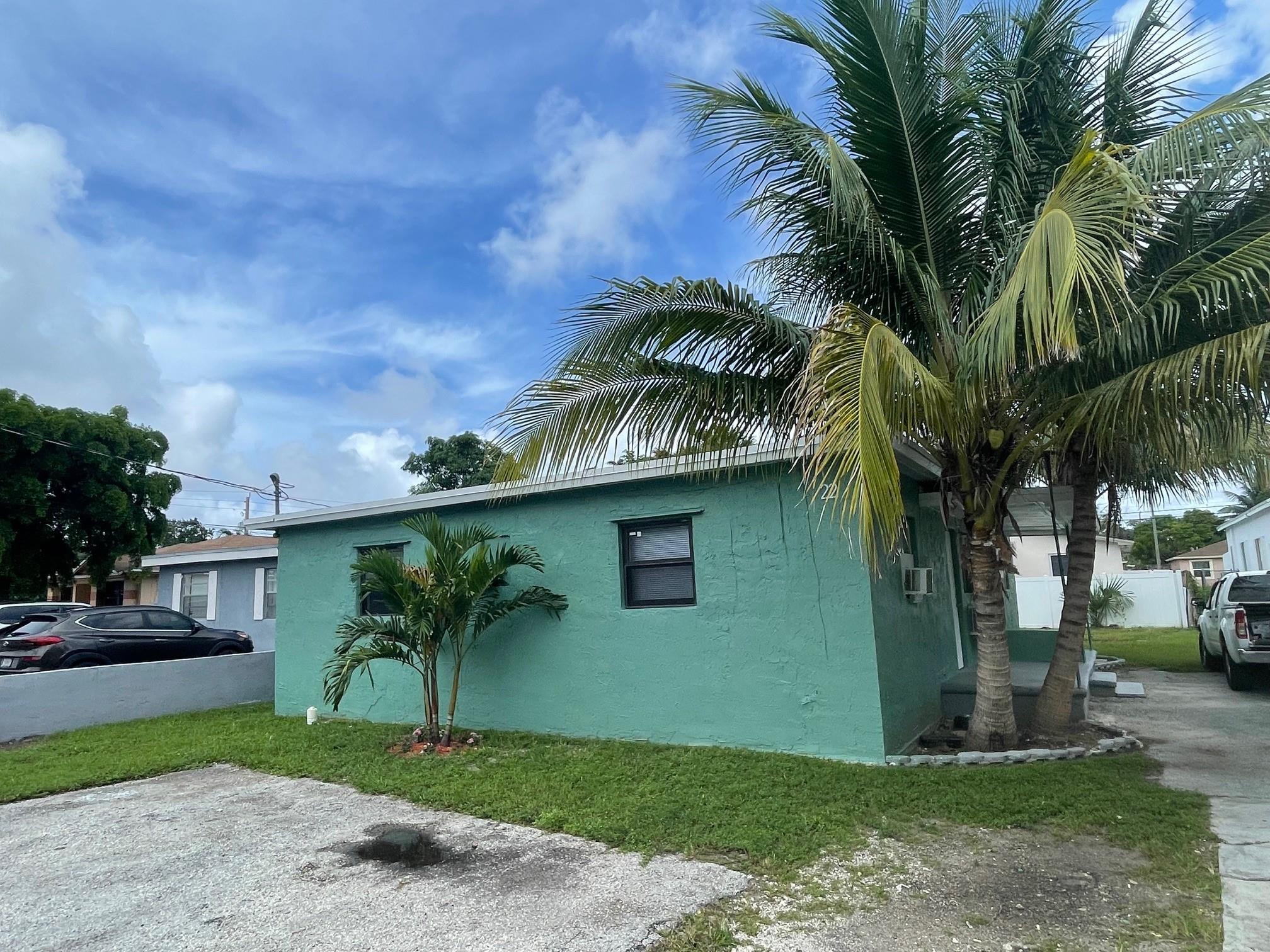 22 NW 8th Ave 4