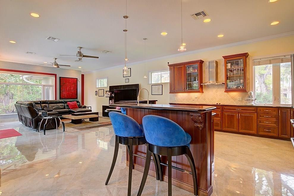 Beach Way Heights - Residential