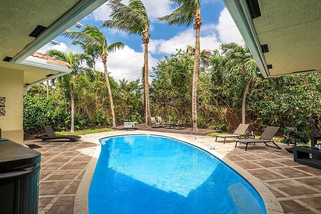 Beach Way Heights - Residential