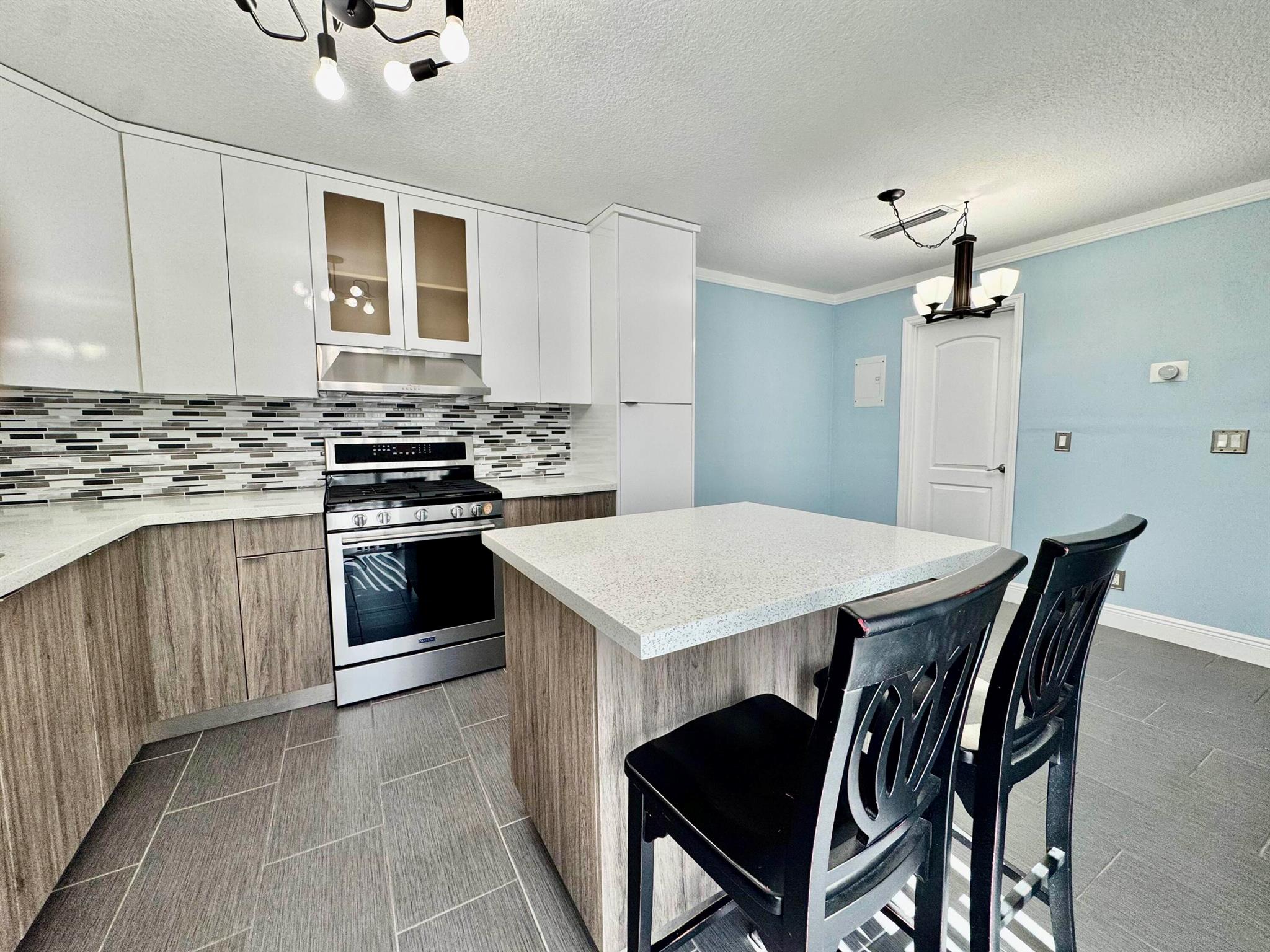 WATERSIDE ESTATES - Residential