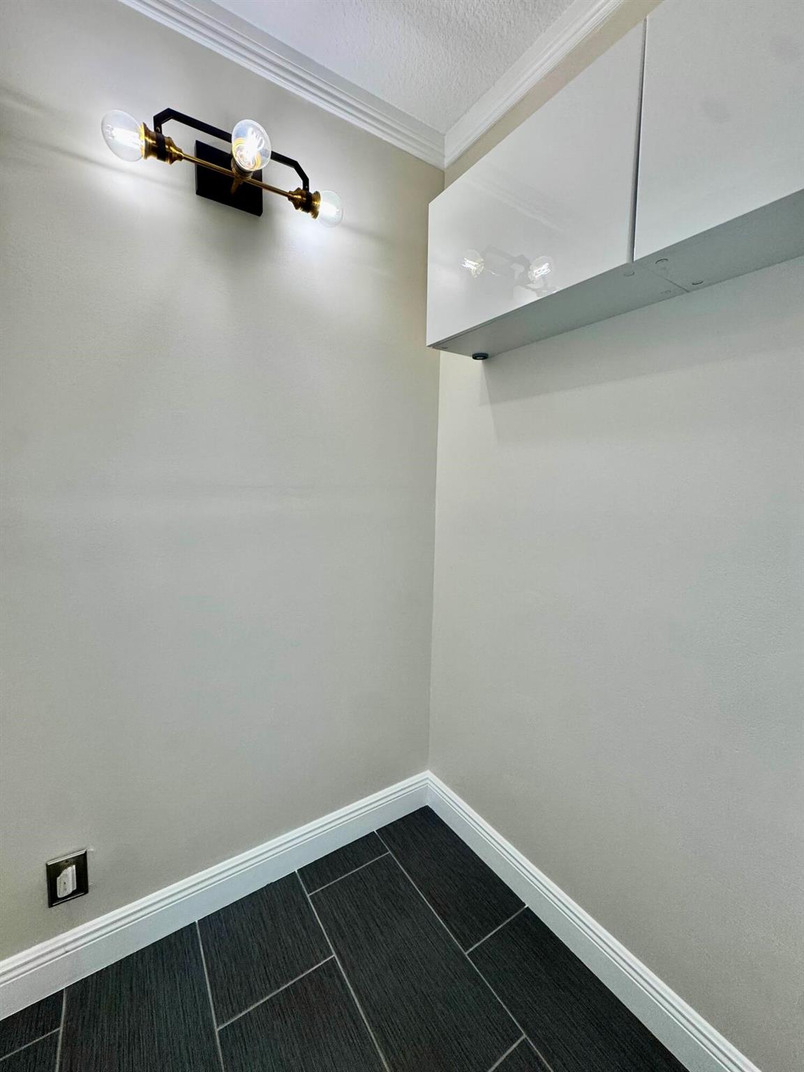 WATERSIDE ESTATES - Residential