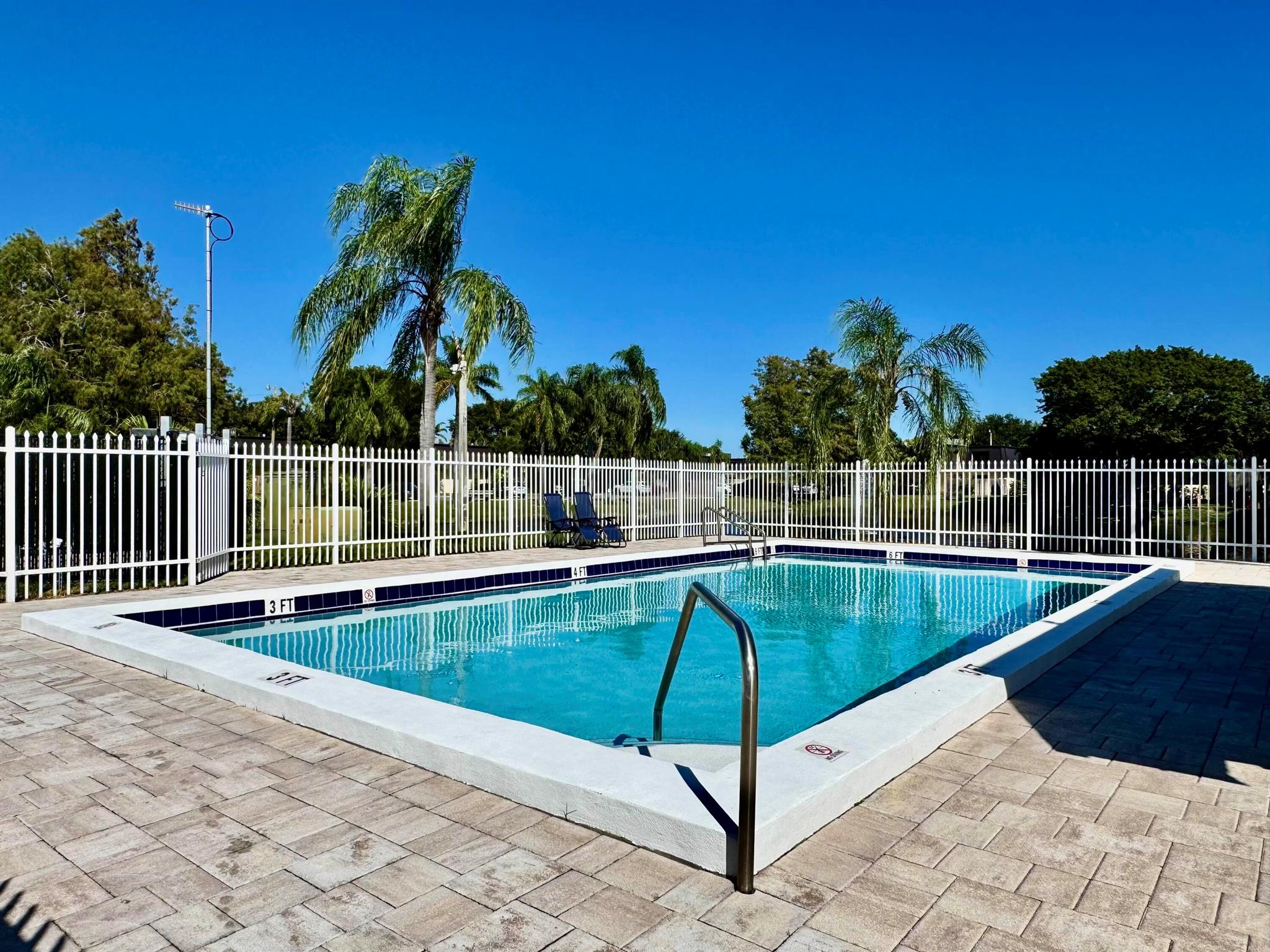 WATERSIDE ESTATES - Residential