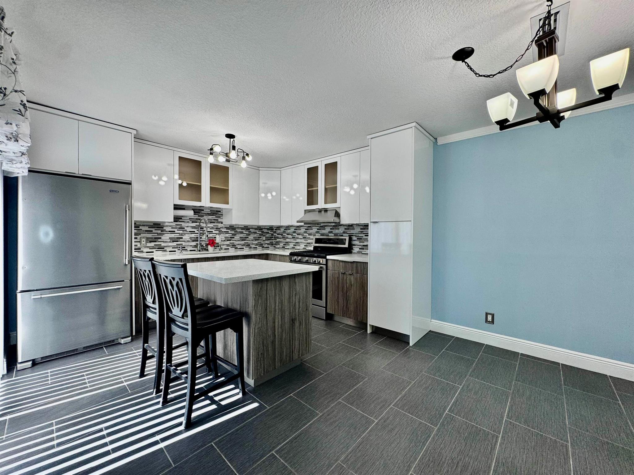 WATERSIDE ESTATES - Residential